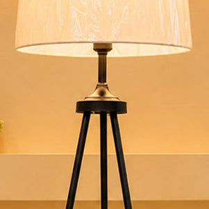 Tripod folding black floor lamp [METAL]