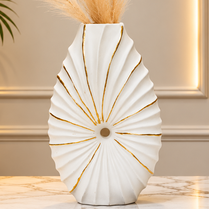 Elegant White &amp; Gold Shell-Inspired Decorative Vase [fiber]
