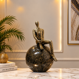 Golden Contemplation Figurine [fiber]