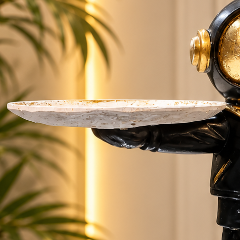 Black &amp; Gold Astronaut Serving Tray Figurine [fiber]