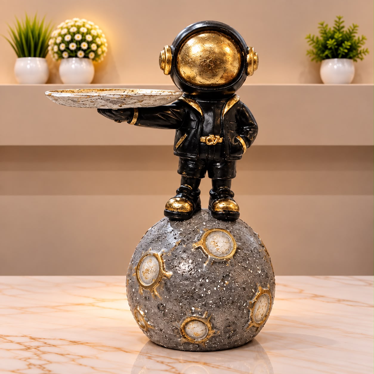 Black &amp; Gold Astronaut Serving Tray Figurine [fiber]