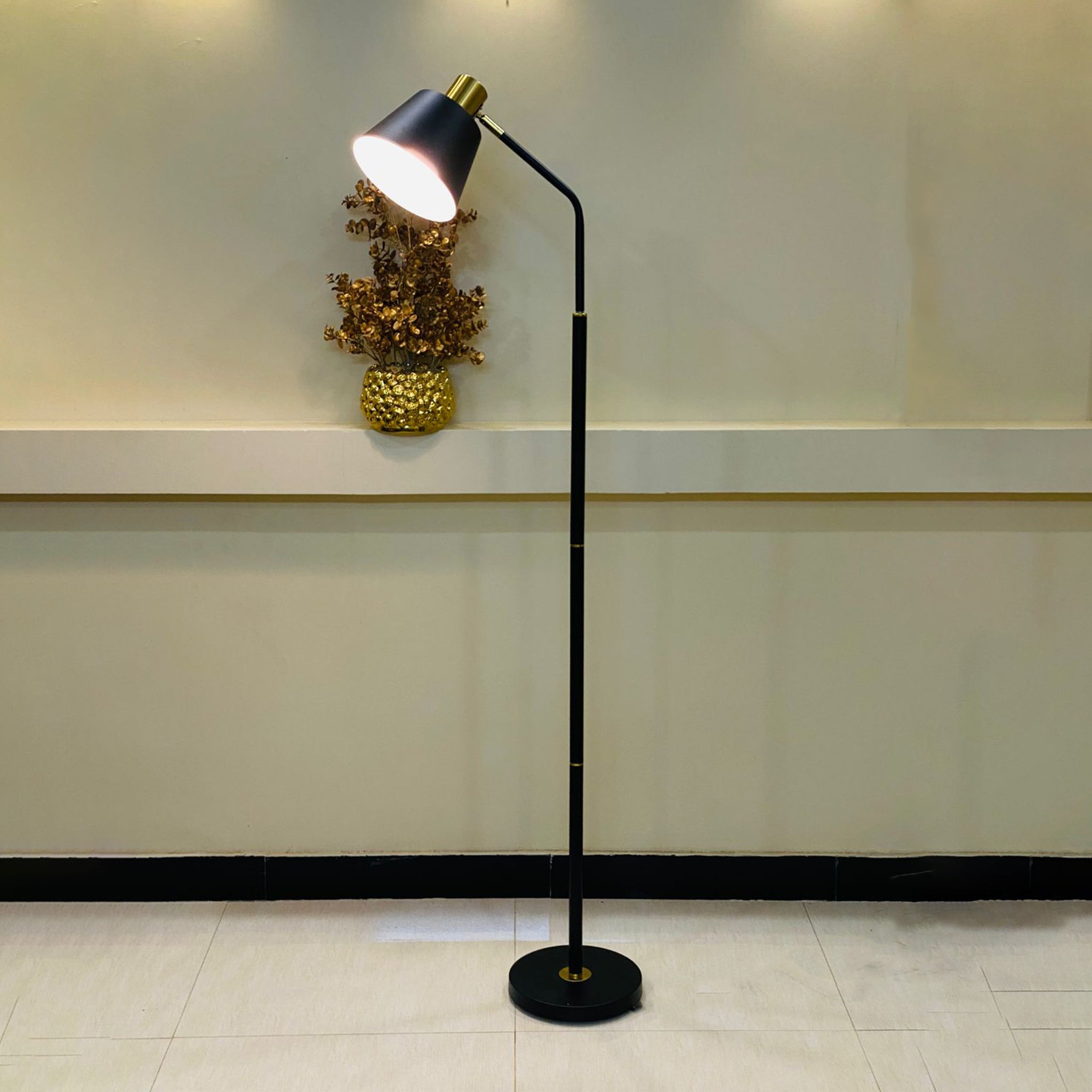study black floor lamp