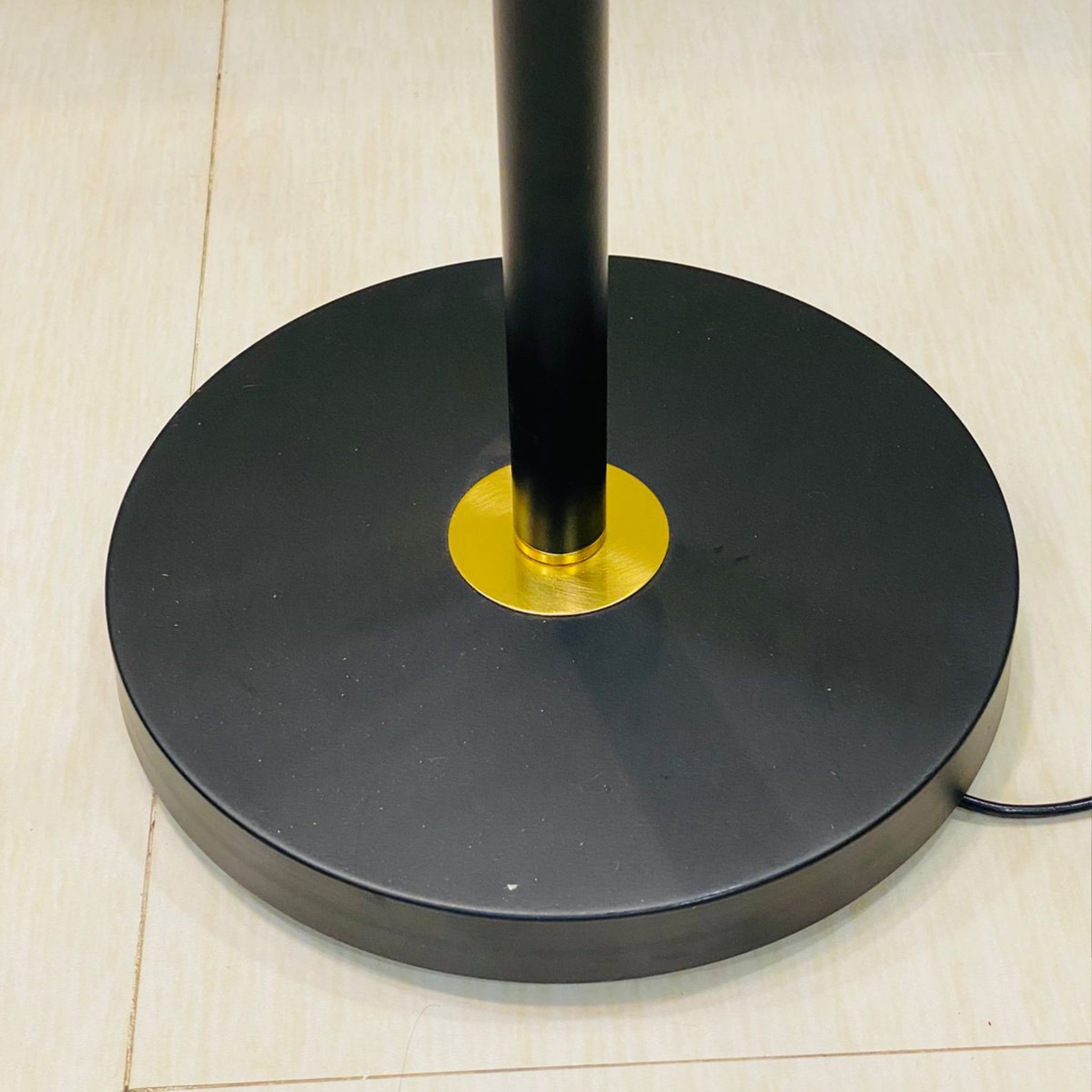 study black floor lamp