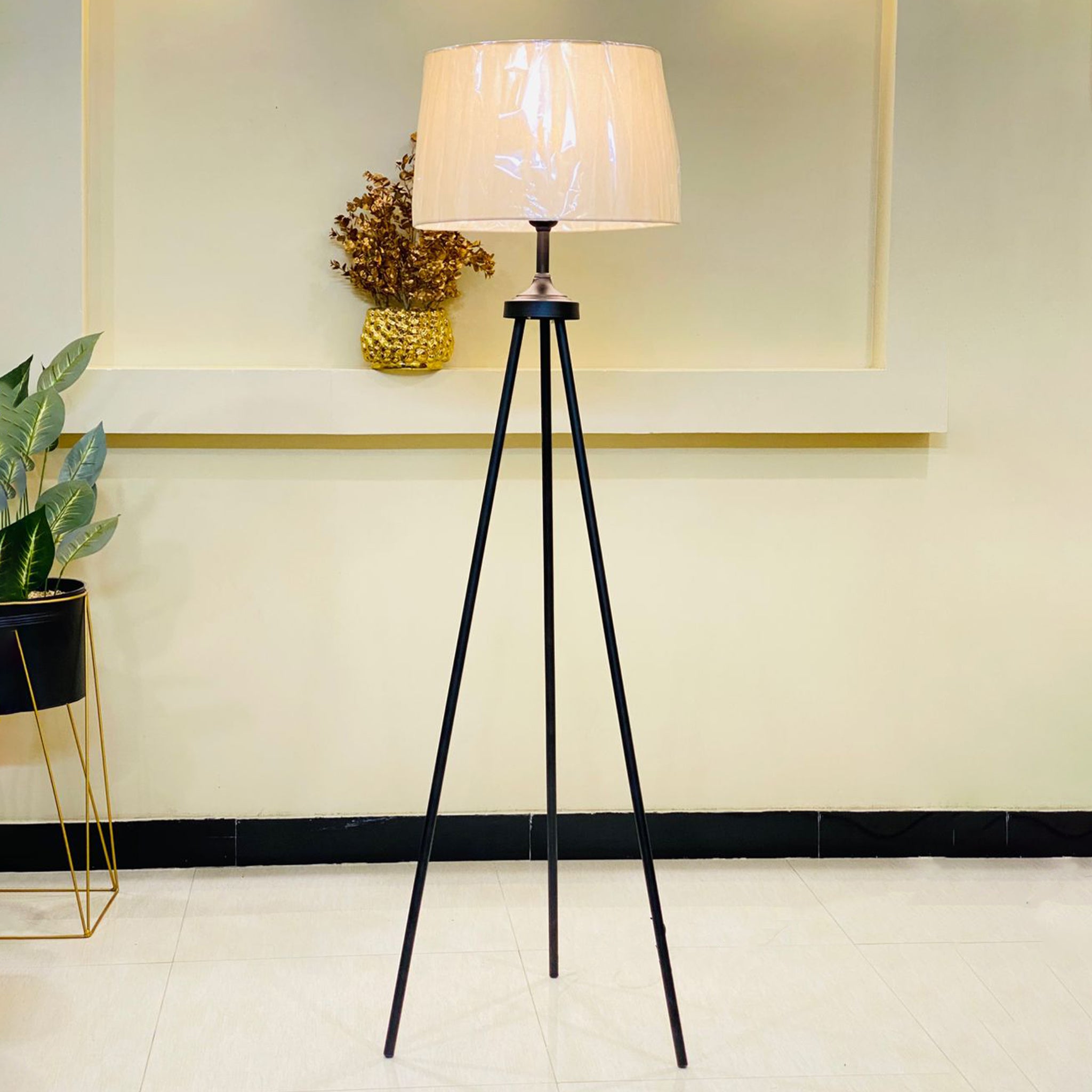 Tripod folding black floor lamp [METAL]